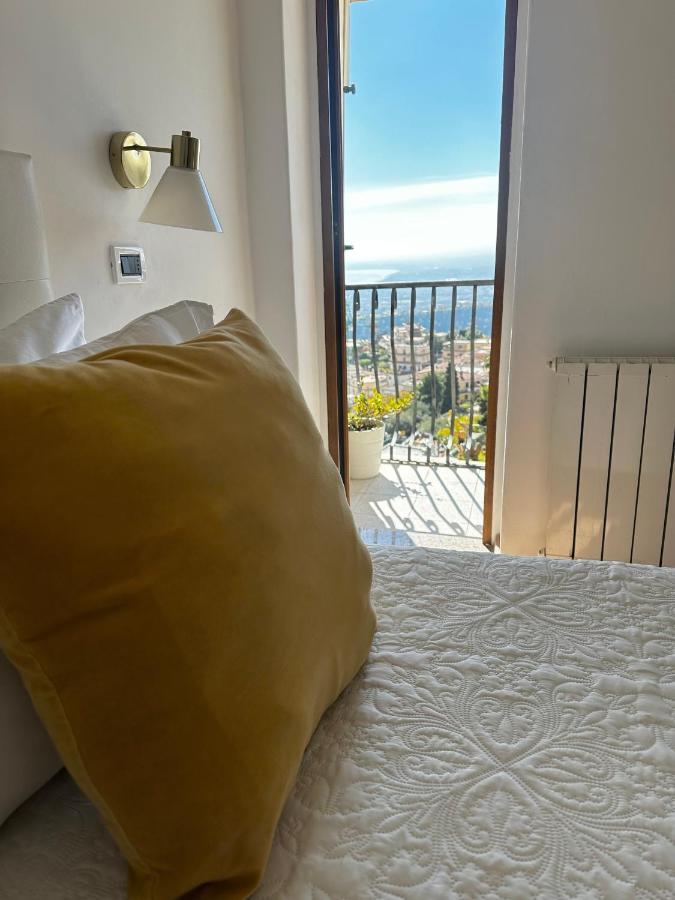 Superior Double or Twin Room Mountain Sea View