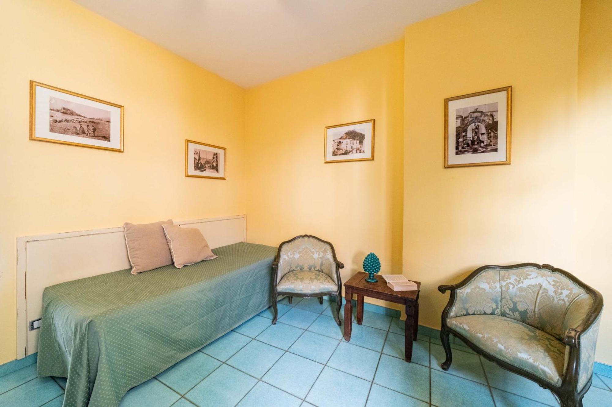 Queen Room Sea View