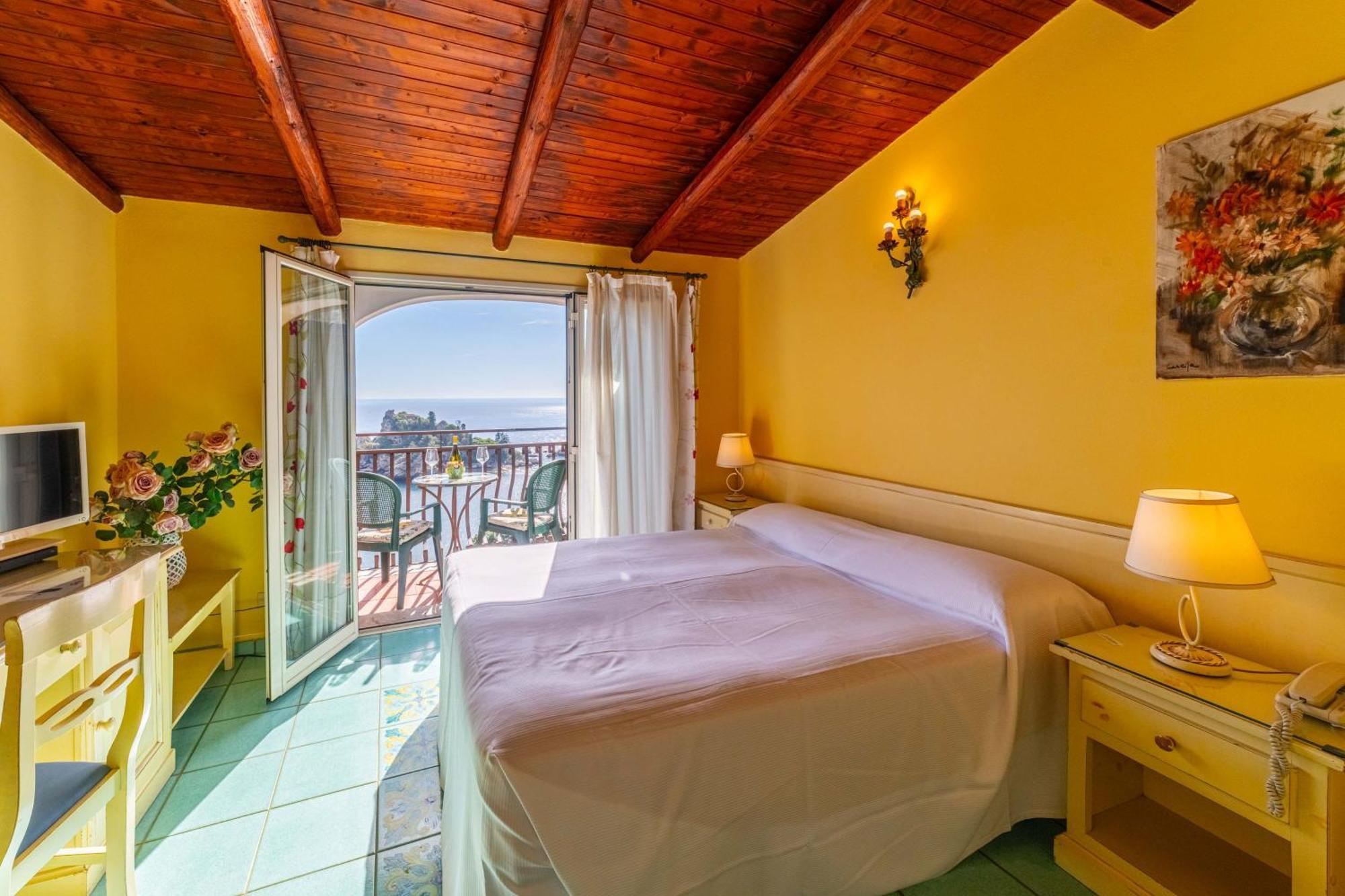 Queen Room Sea View