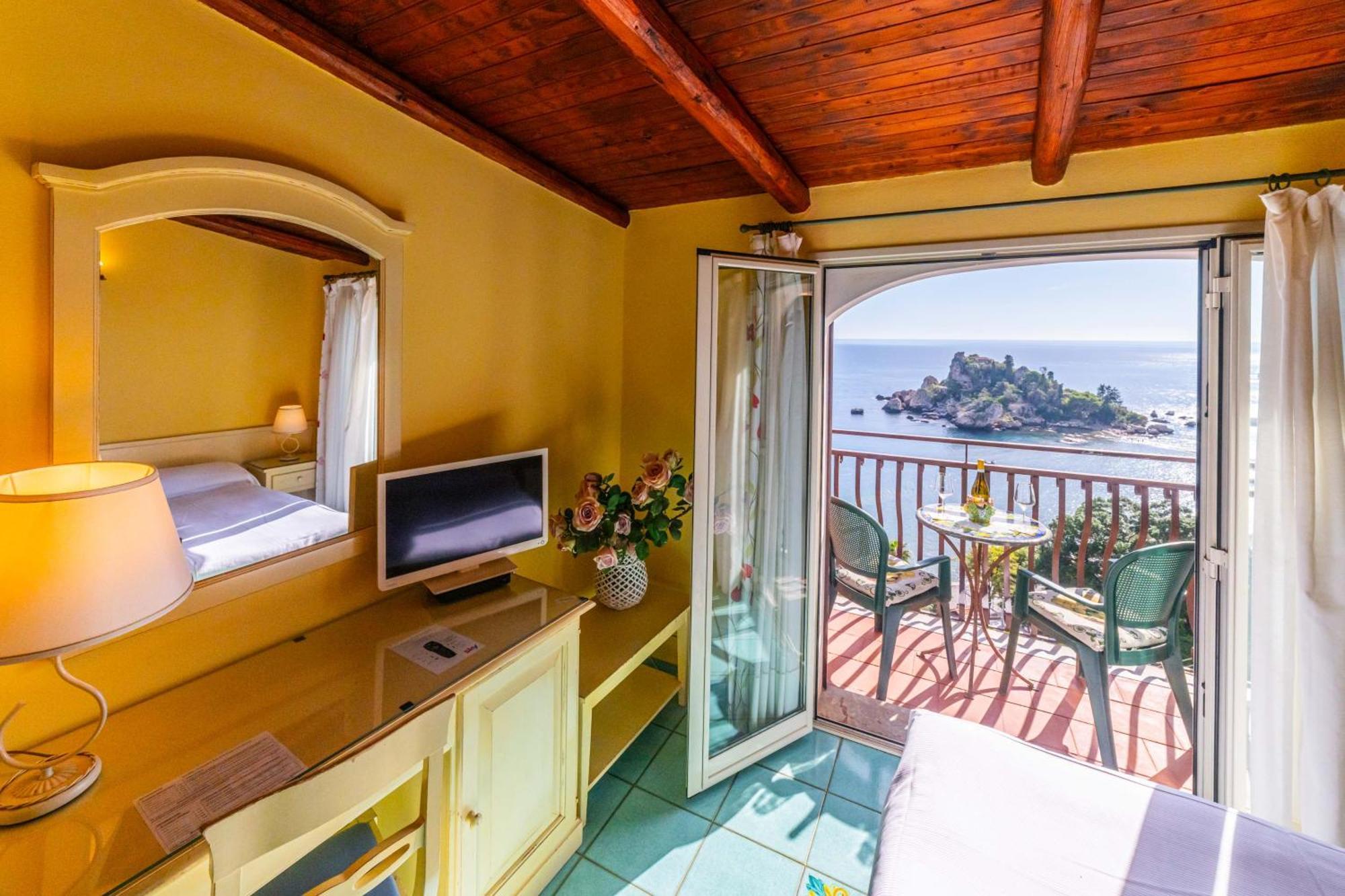 Queen Room Sea View