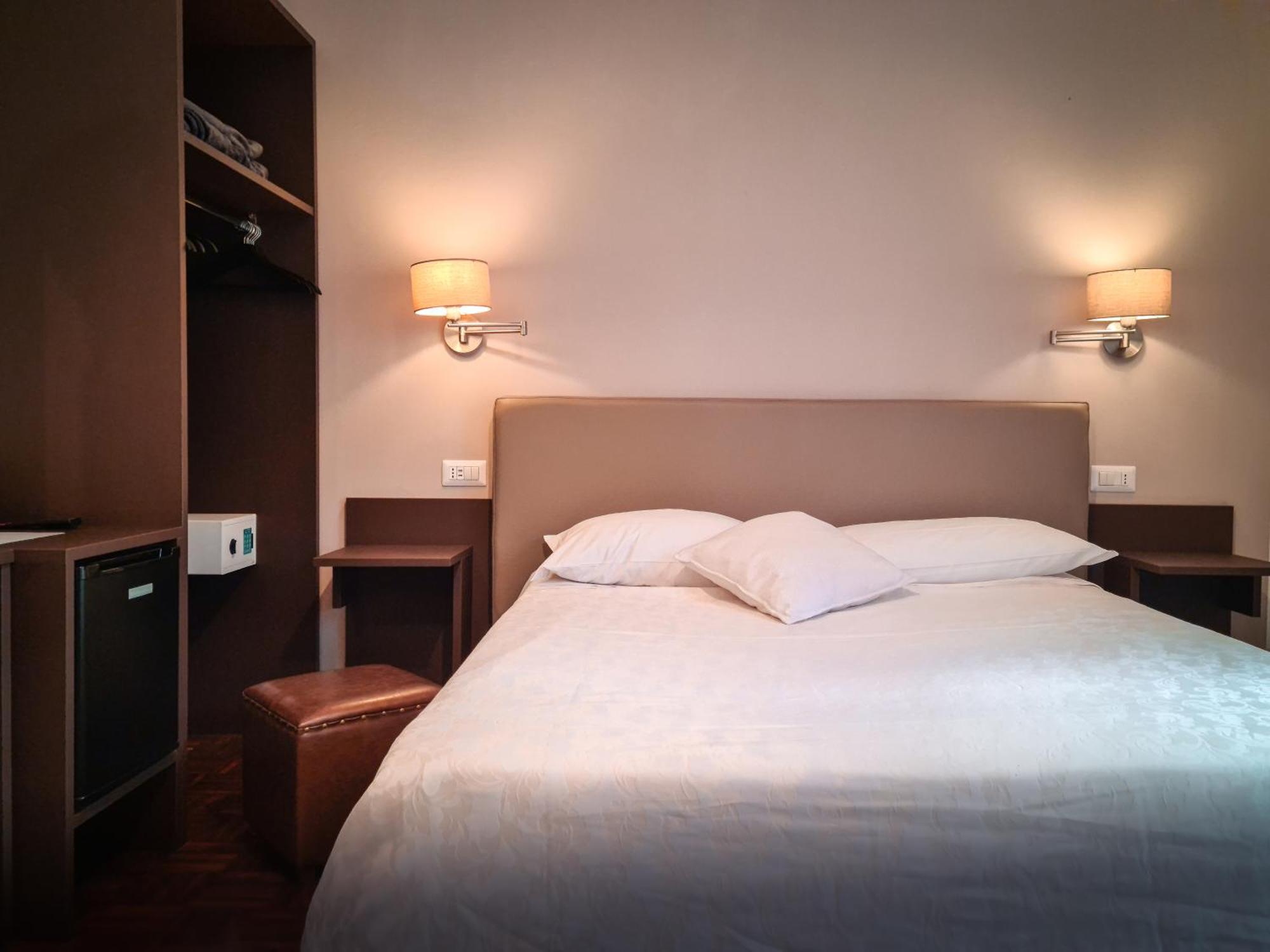 Double Room Private Bathroom