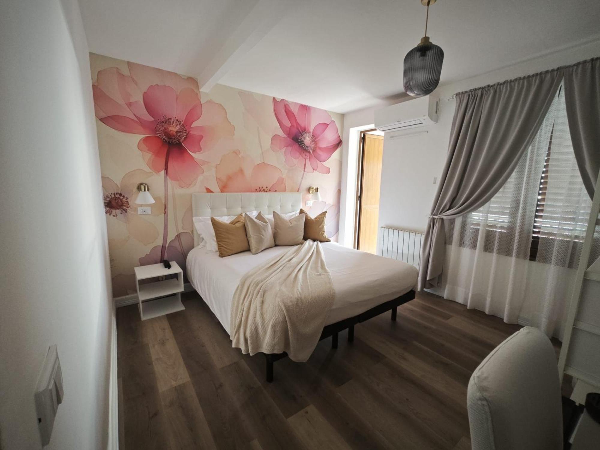 Superior Double or Twin Room Mountain Sea View