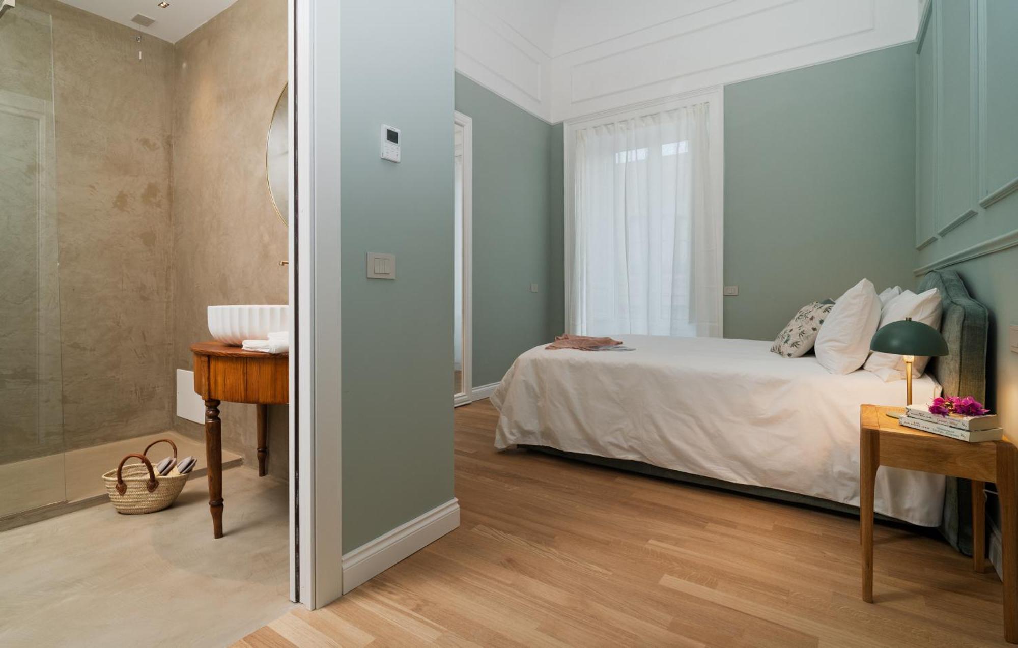 Deluxe Double Room Side Sea View