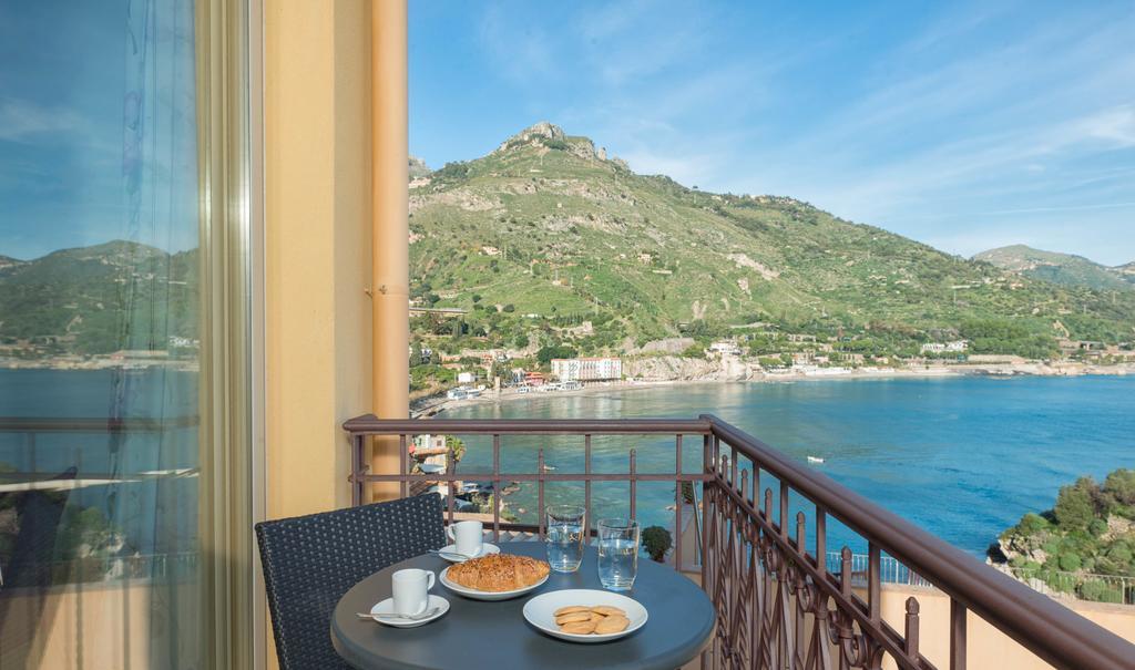 Apartamento de 1 dormitorio con balcón y vistas al mar