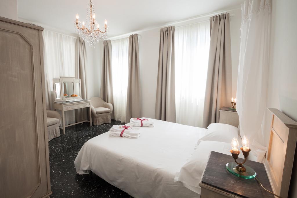 Deluxe Suite met Uitzicht op Zee