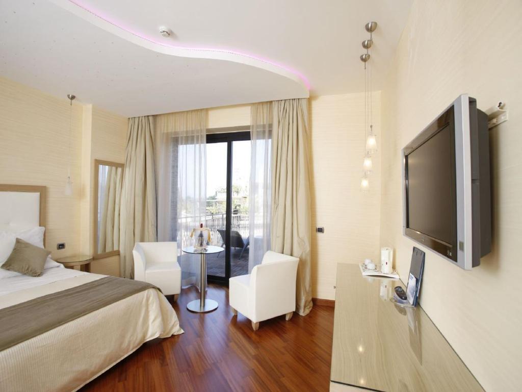 Executive Double Room,615555935:JPEG
