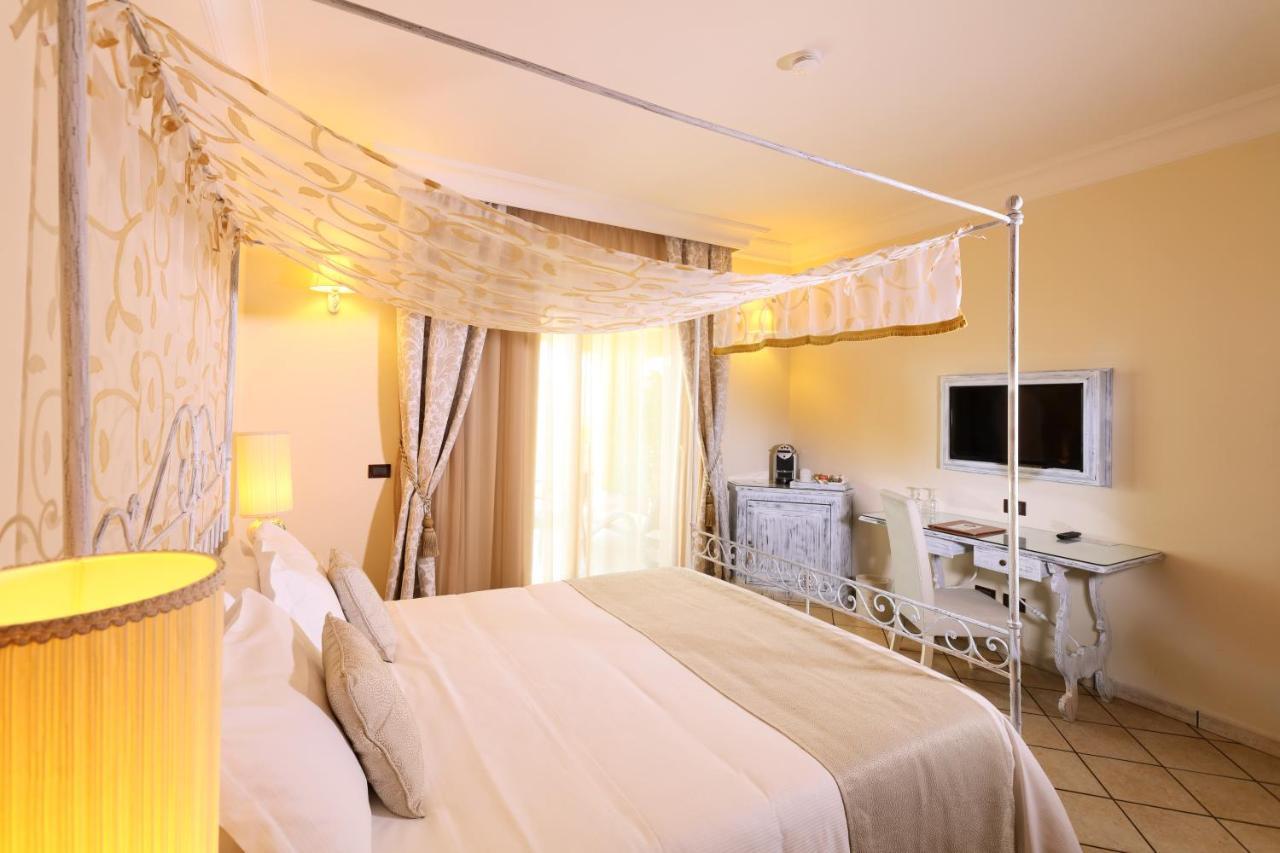Deluxe Superior Double Room