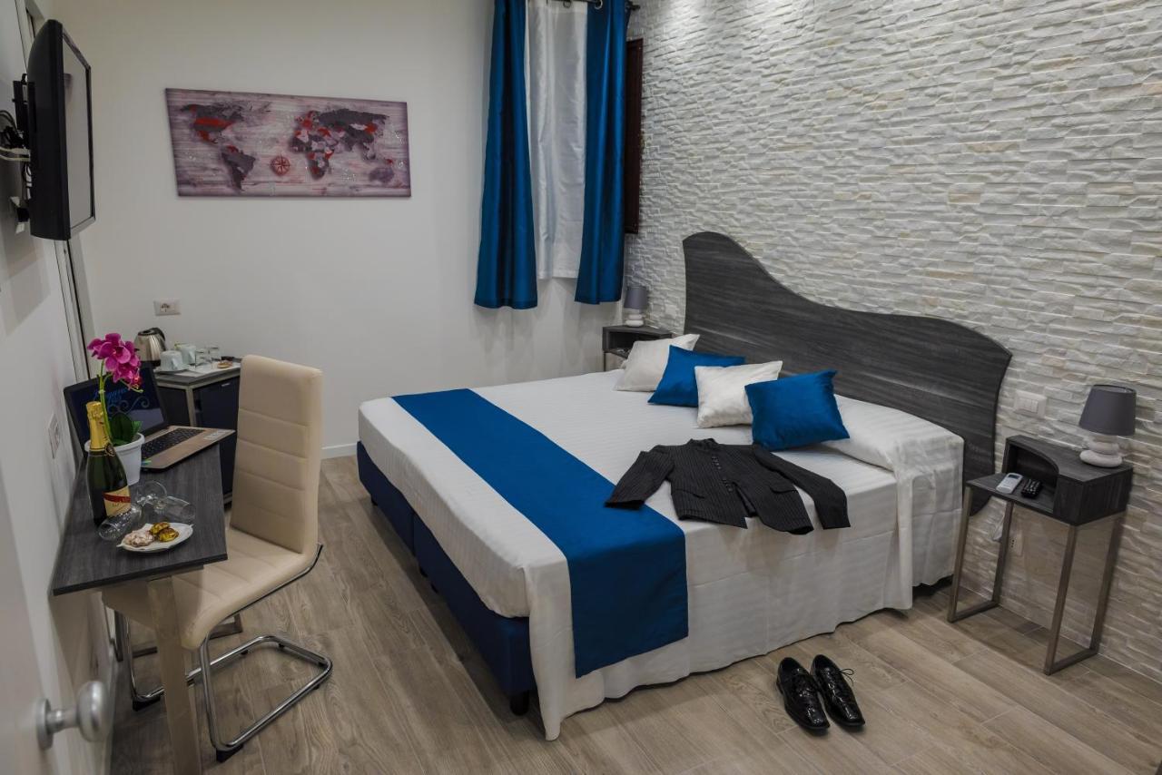 Double or Twin Room with Bathroom,760028705:JPEG