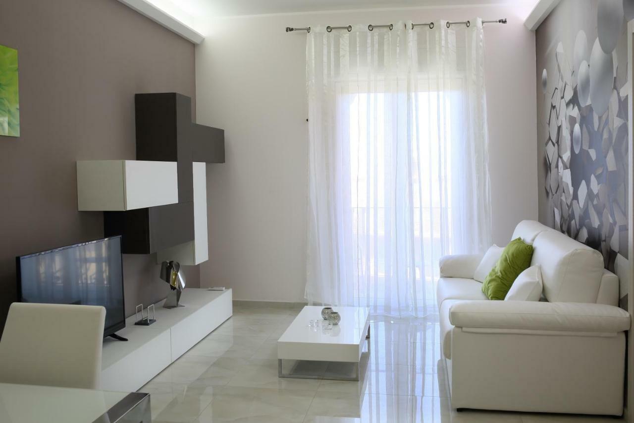 Apartment with Sea View,873613067:JPEG