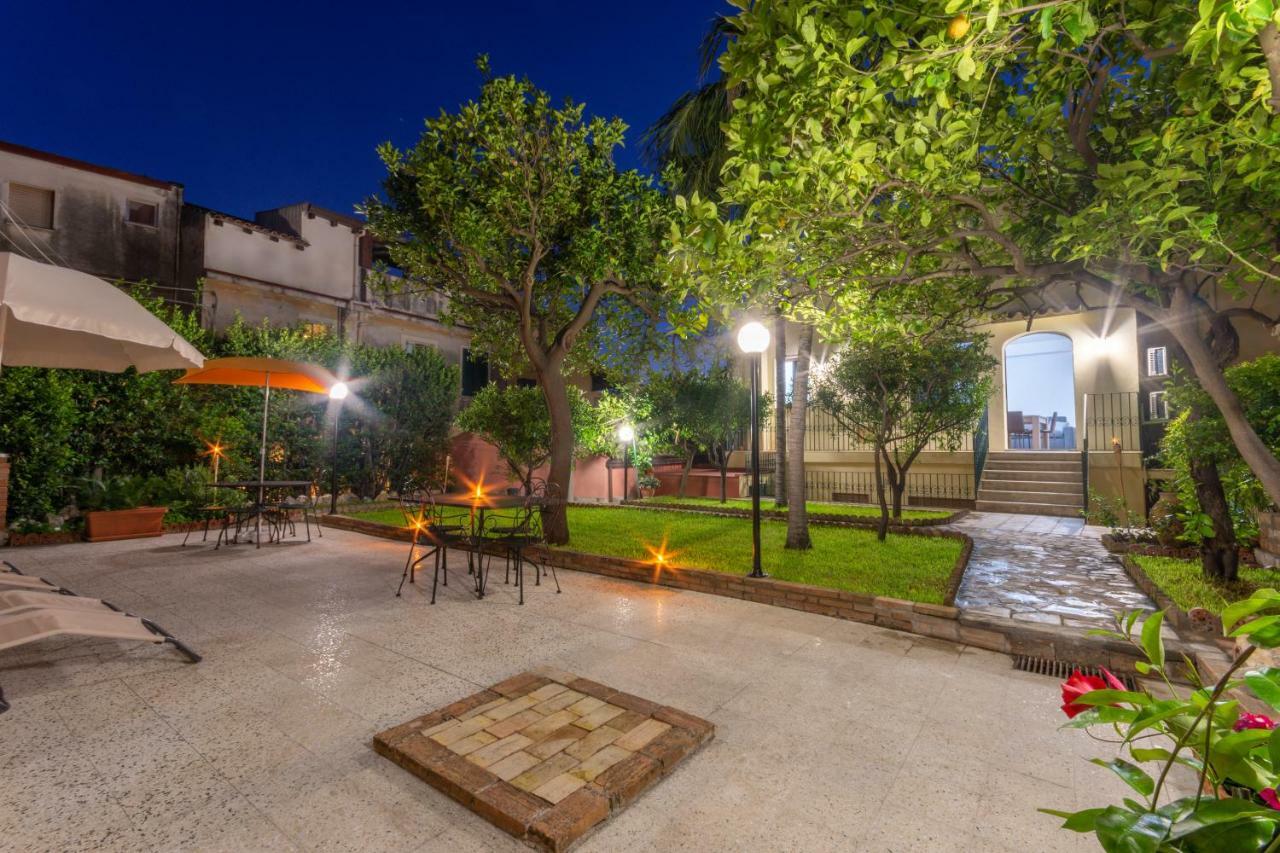 One-Bedroom Apartment,891188473:JPEG