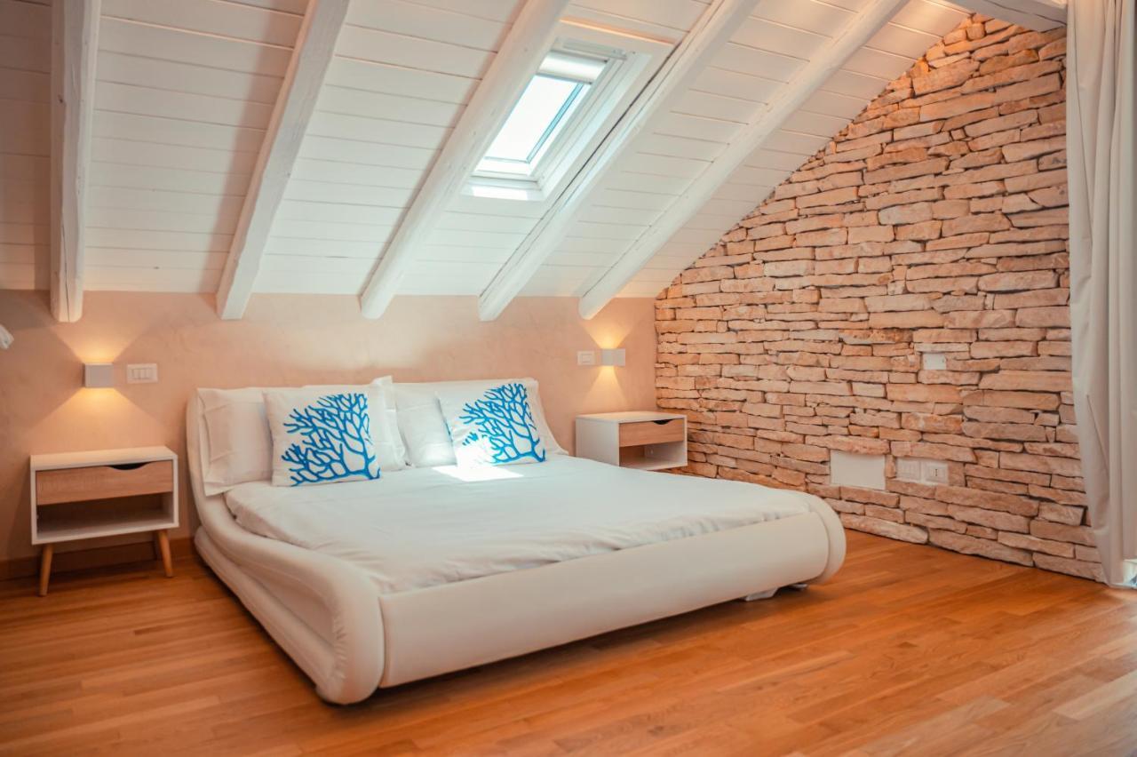 Luxury Three-Bedroom Apartment with Hot Tub
