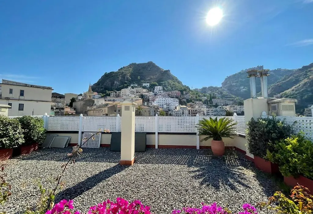 Luxury Apartment Taormina With Pool And Parking-1