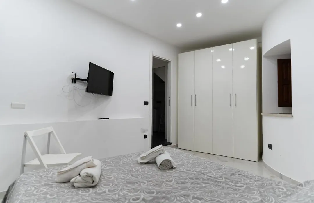 Porta Messina Apartment-1