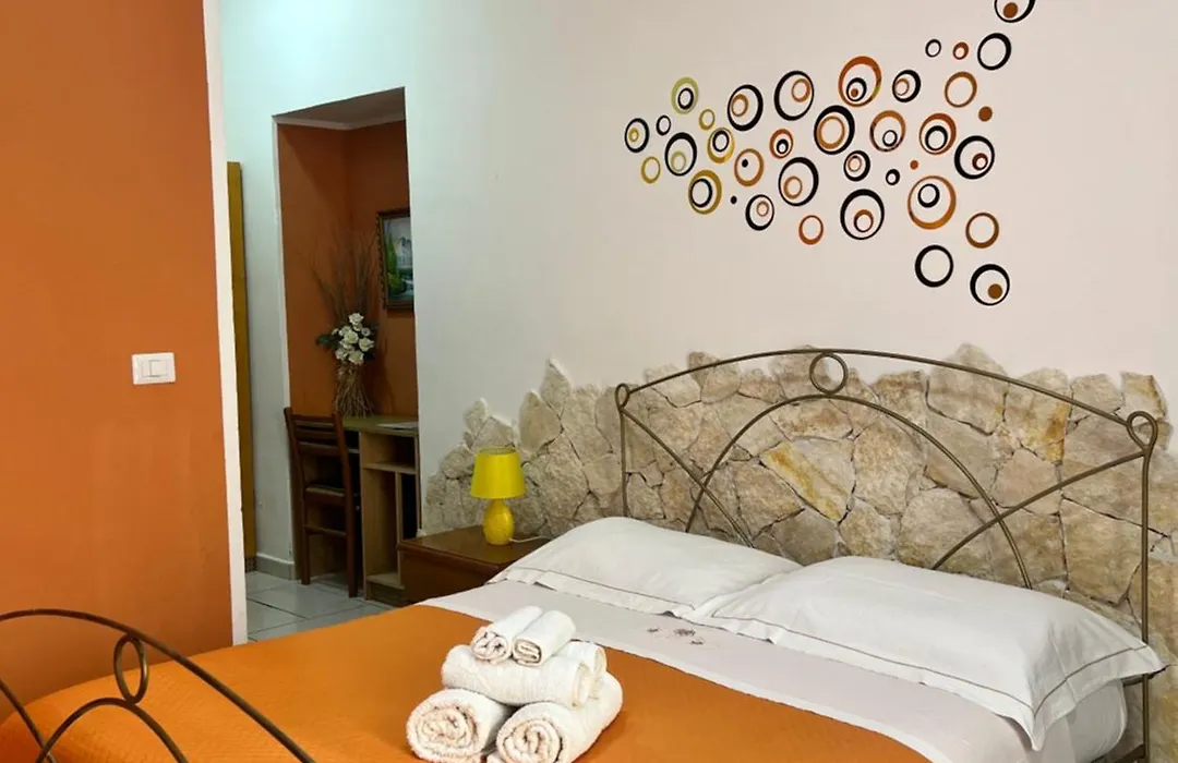 Estia Holidays Apartments - Taormina-1