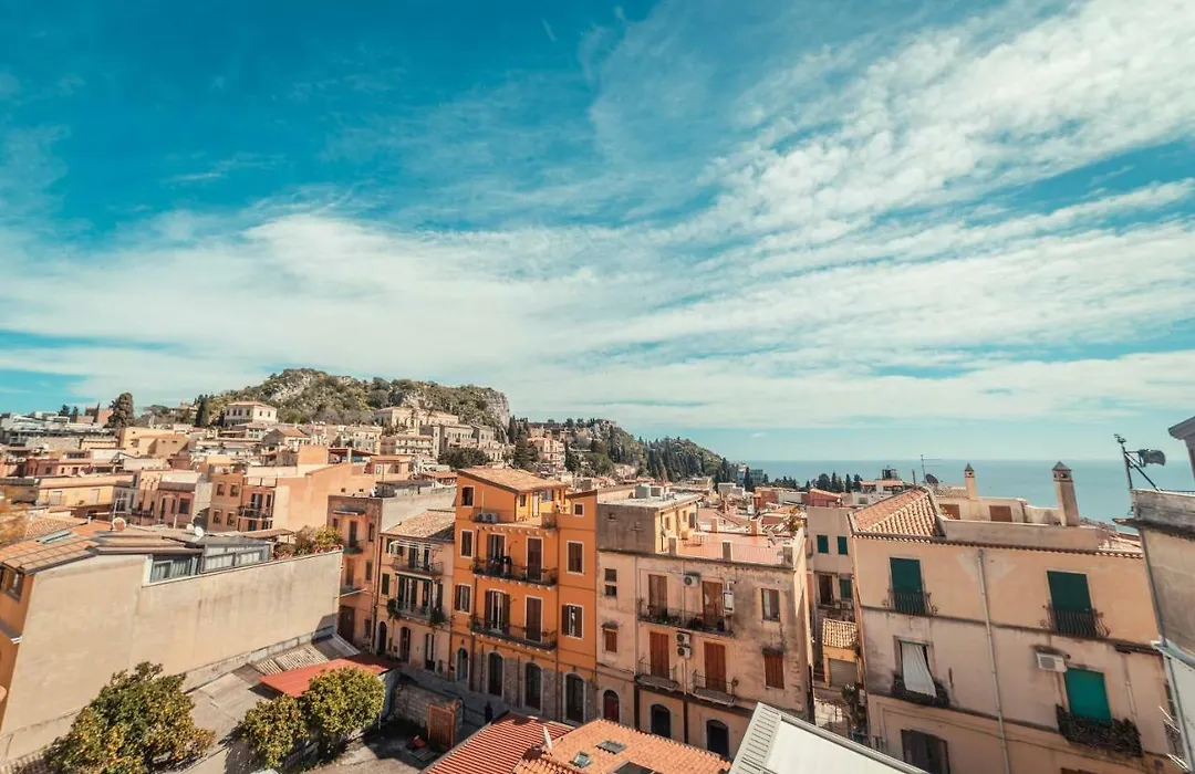 Palazzo Di Ferro Taormina-1
