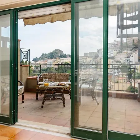 La Gardenia Apartment-2