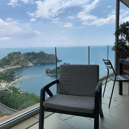 Taormina Suite Mon Repos-3