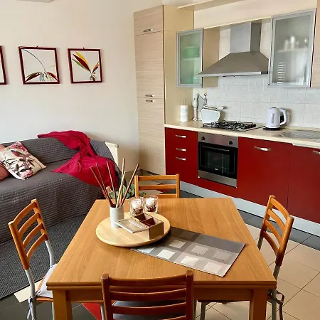 Villa Centaurea Apartment With Private Parking-3