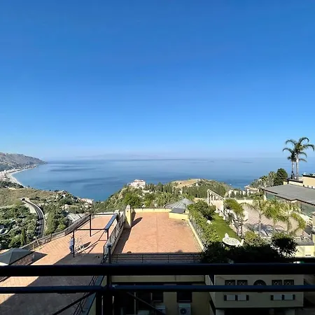 Luxury Apartment Taormina With Pool And Parking-3