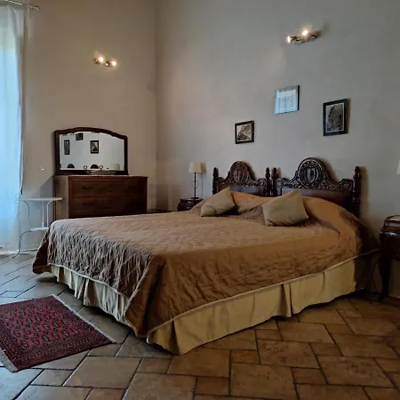 Rosa Thea Suite-3