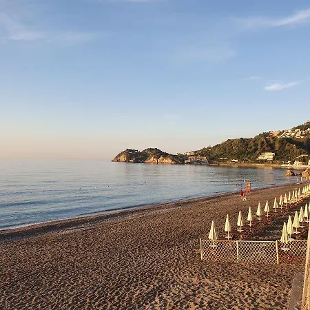 Luxury Beachfront Apartment Taormina Pool And Parking-2