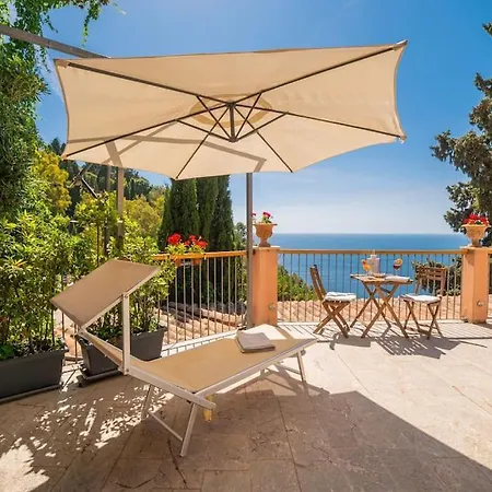 Chalet Vista Mare A Taormina Con Parcheggio Paolone House-2