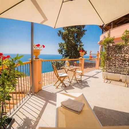 Chalet Vista Mare A Taormina Con Parcheggio Paolone House-3