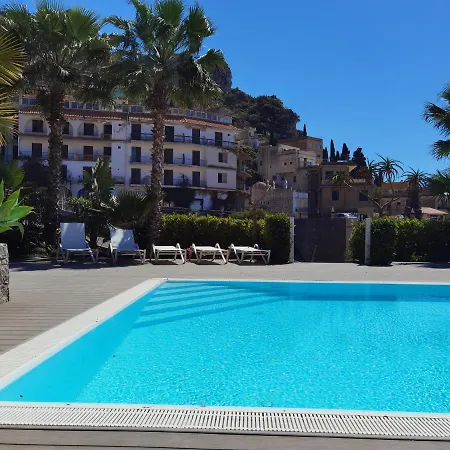 Taormina Art Apartment By Taormina Holidays-3