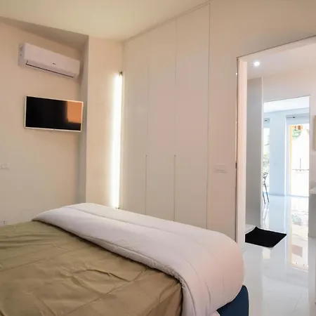 Cozy Apartment In Taormina With Kitchenette-2