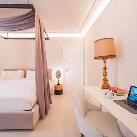 Naxi Suites-2