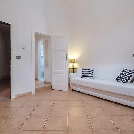 Skip Intro Apartment-3