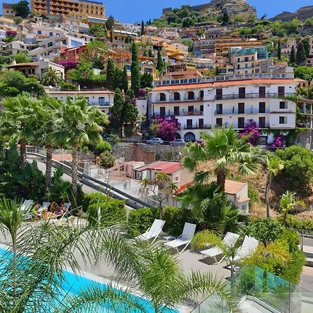 Minerva Luxury Town Center , Pool And Parking-2
