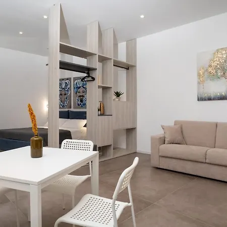 Taormina Center Suite 2-2