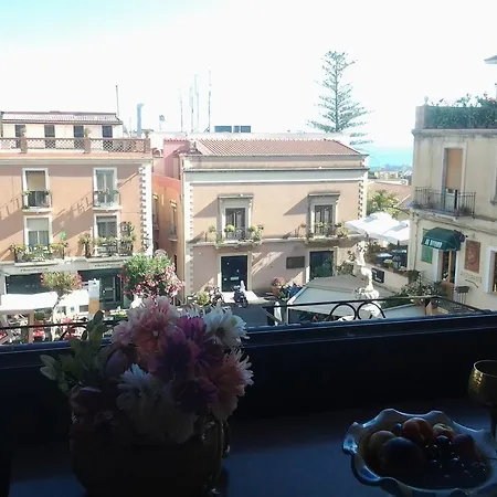 Suite City Center Taormina-3