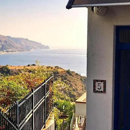 Casa Amapola Taormina-3