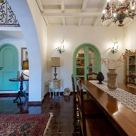 Villa With Pool & Jacuzzi-2