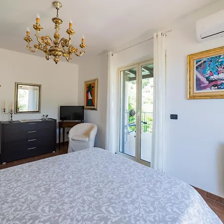 Villa Almond-3