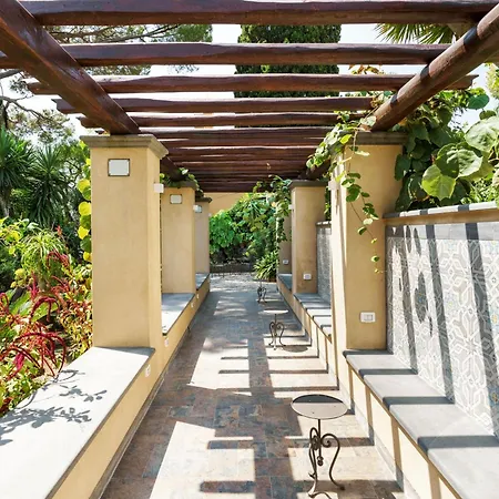 Garden Villa Suite - Hotel Villa Schuler-2
