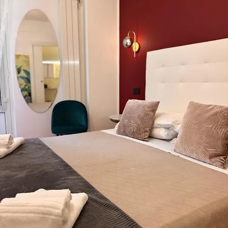 Taorminas Sun Central Boutique Guesthouse & Suites-3