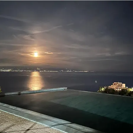 Taormina Skyline-3