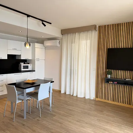 Villa Da Vinci Luxury Panoramic Apartments - Taormina Rooms Collection-3