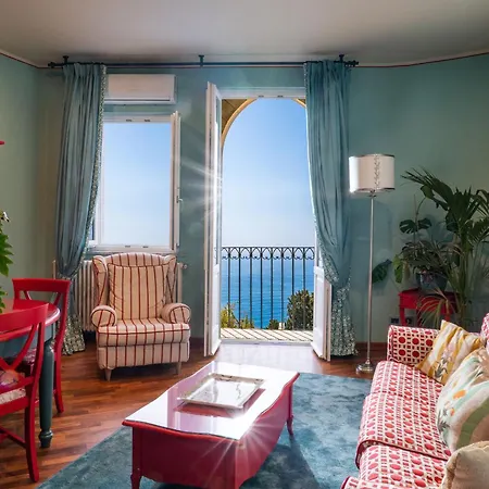 Hotel Villa Carlotta-3