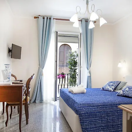 B&B Veronicas-2