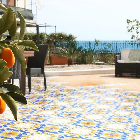 Taonasi Taormina Apartments-3