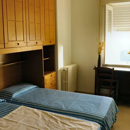 Sunshine House-3