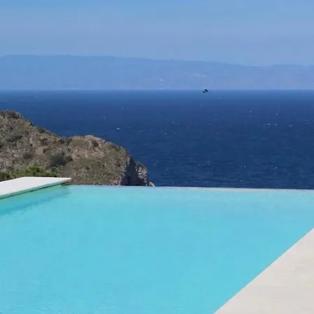 Taormina Suite Mon Repos-2