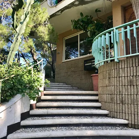 Luxury Apartment And Charm Sea View Isola Bella-2