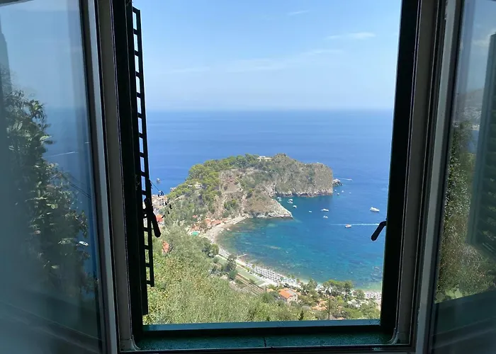 Villa Don Mimi Guarnaschelli La Dependace Taormina