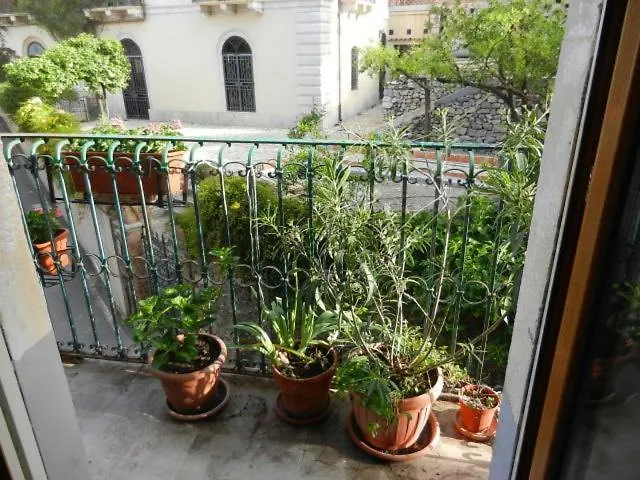 Apartamento Nini Taormina Historic Centre admite animales