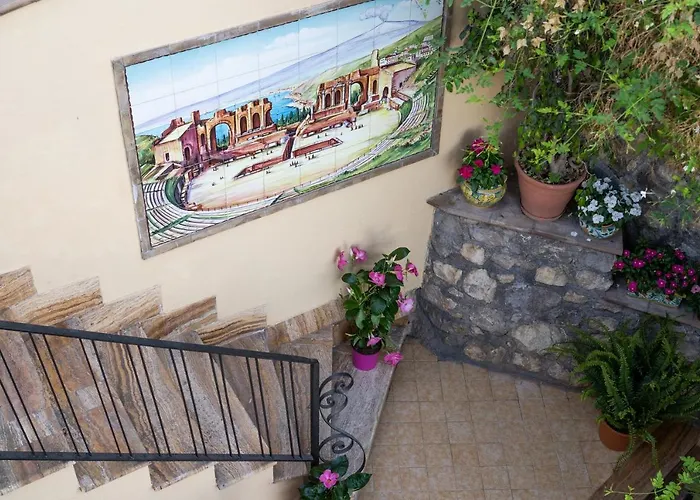 Tyche Apartaments & Rooms Taormine